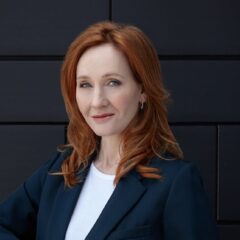 A Vida Inspiradora de J.K. Rowling: Uma História de Resiliência e Sucesso